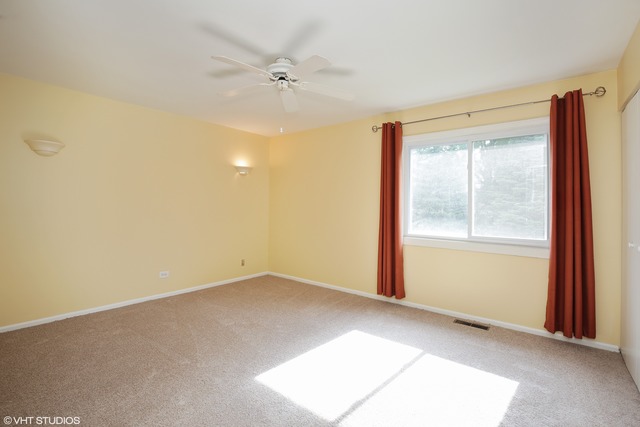 4411 Bayside Cir, Hoffman Estates, IL 60192 photo 8