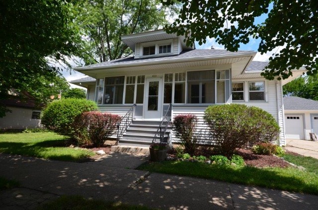 466 Standish St, Elgin, IL 60123 photo 1