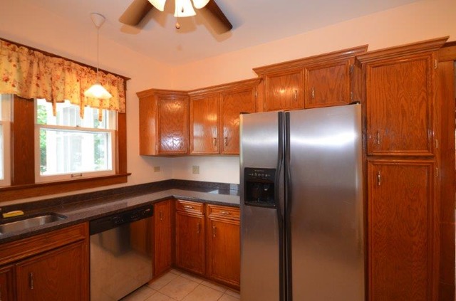 466 Standish St, Elgin, IL 60123 photo 11