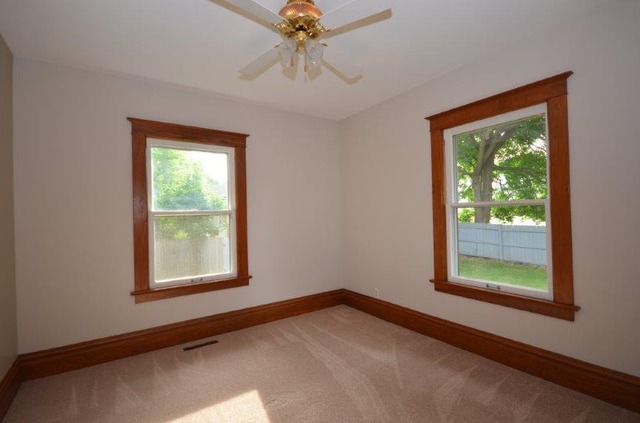 466 Standish St, Elgin, IL 60123 photo 7