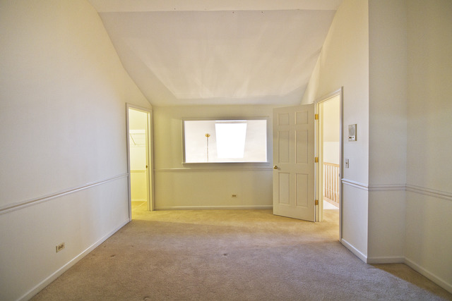 2130 Hallmark Ct, Wheaton, IL 60187 photo 14