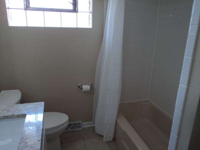 8777 Plainfield Rd, Lyons, IL 60534 photo 15