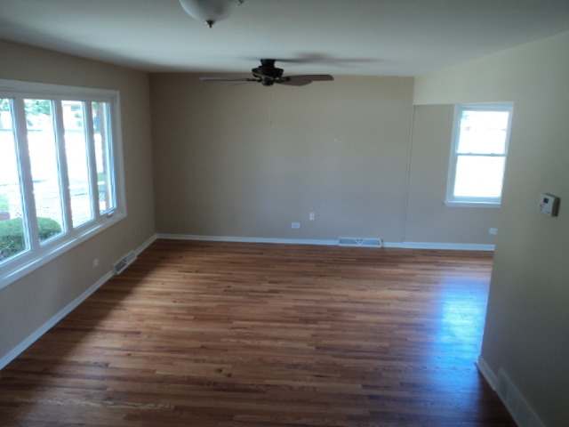 8777 Plainfield Rd, Lyons, IL 60534 photo 4
