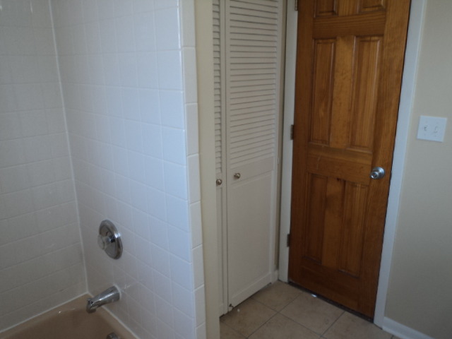 8777 Plainfield Rd, Lyons, IL 60534 photo 17
