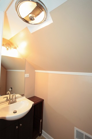 1011 S 2nd Ave, Des Plaines, IL 60016 photo 11