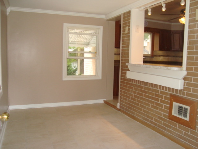 1011 S 2nd Ave, Des Plaines, IL 60016 photo 6