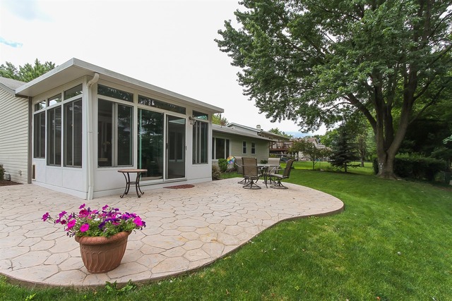 3900 N Firestone Dr, Hoffman Estates, IL 60192 photo 20