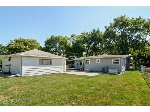3903 Wilke Rd, Rolling Meadows, IL 60008 photo 9