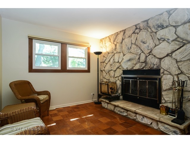 3903 Wilke Rd, Rolling Meadows, IL 60008 photo 8
