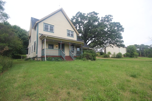7107 Spring Grove Rd, Spring Grove, IL 60081 photo 3