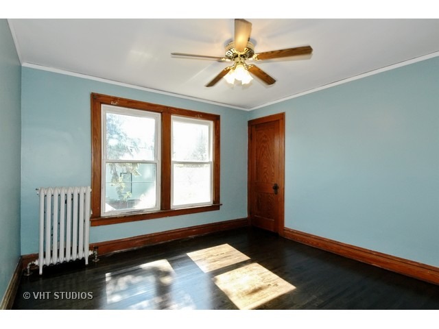 375 North St, Elgin, IL 60120 photo 8