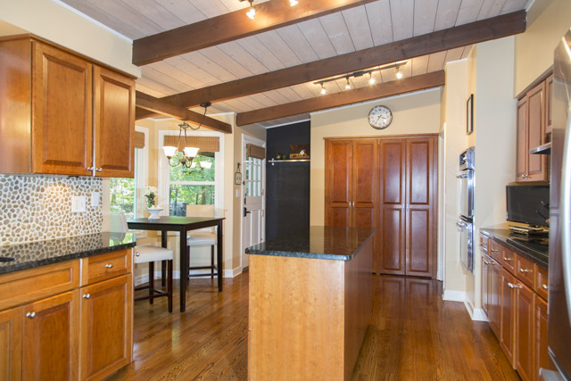 29 W521 Schick Rd, Bartlett, IL 60103 photo 9