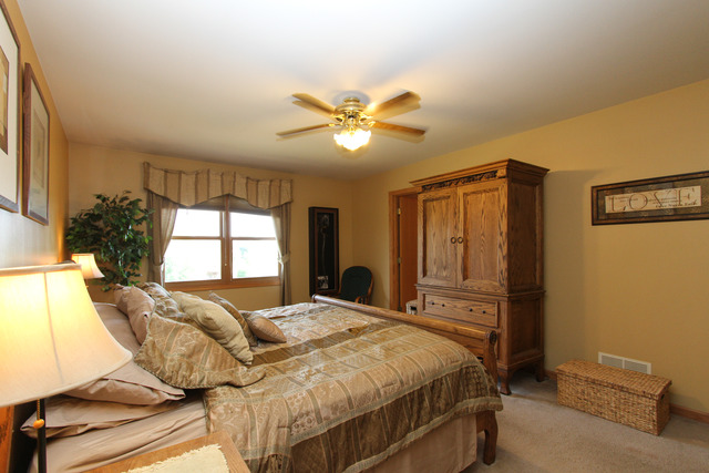 212 Whitmore Trl, Mchenry, IL 60050 photo 12
