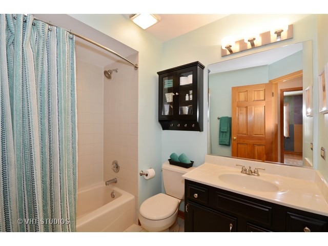 169 Bates St, Wheaton, IL 60187 photo 20