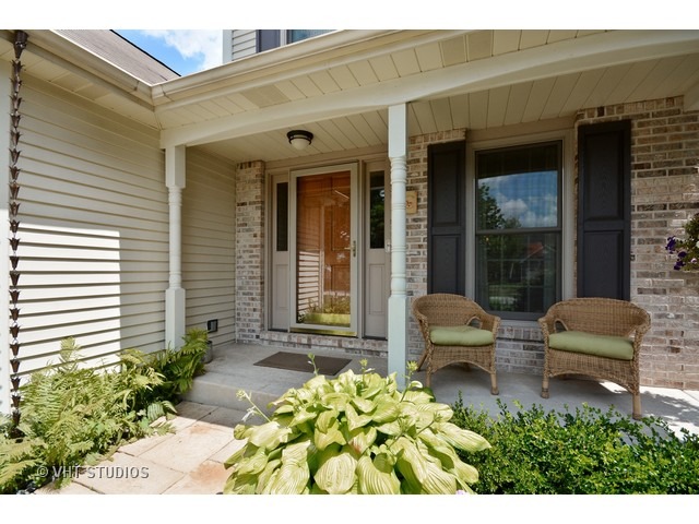169 Bates St, Wheaton, IL 60187 photo 3