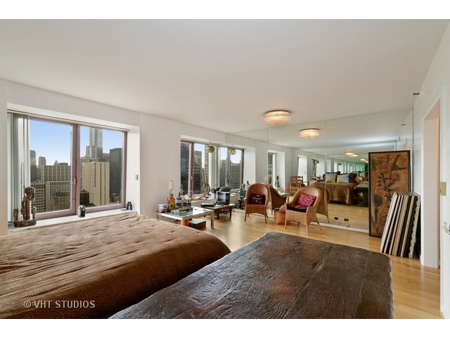 161 E Chicago Ave #27D, Chicago, IL 60611 photo 4