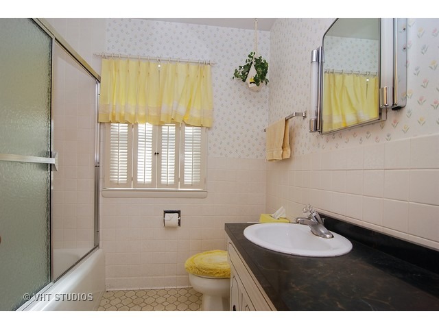 4431 Elm Ave, Lyons, IL 60534 photo 8