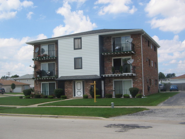 7344 W 85th Pl #1B, Bridgeview, IL 60455 photo 1
