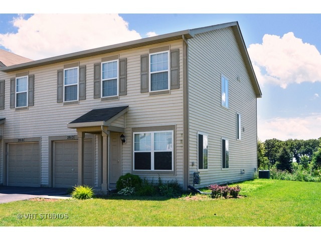 2812 Hoffman St, Plano, IL 60545 photo 1
