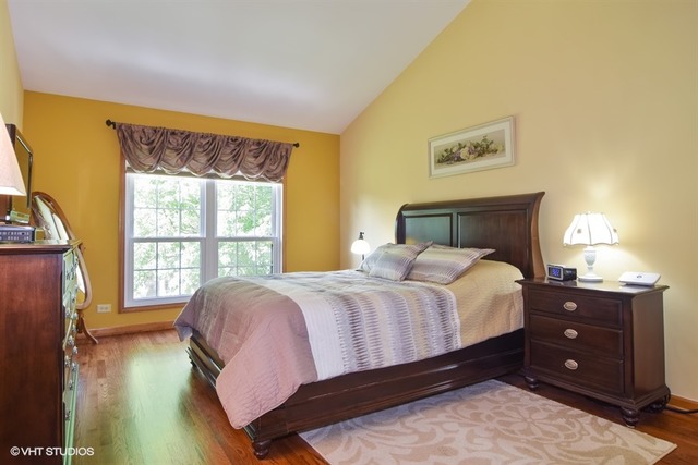 173 Benton Ln, Bloomingdale, IL 60108 photo 9