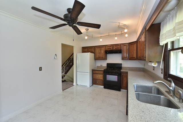 35967 N Watson Ave, Ingleside, IL 60041 photo 4