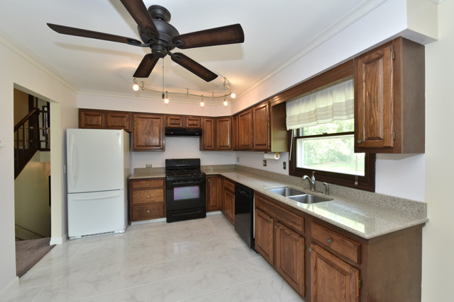 35967 N Watson Ave, Ingleside, IL 60041 photo 3