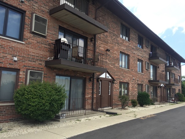 7349 W 79th Pl #2F, Bridgeview, IL 60455 photo 1