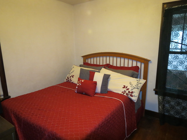 718 Bangs St, Aurora, IL 60505 photo 15