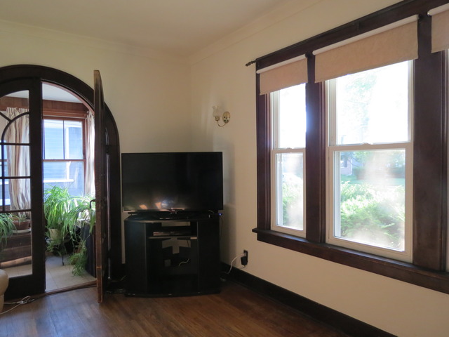 718 Bangs St, Aurora, IL 60505 photo 9
