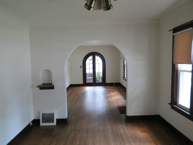 718 Bangs St, Aurora, IL 60505 photo 7