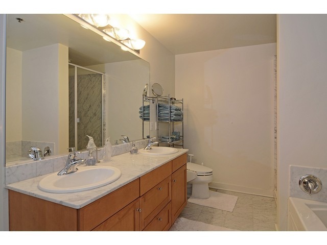 250 E Pearson St #1902, Chicago, IL 60611 photo 13