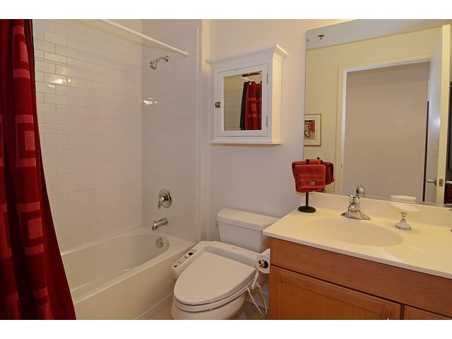 250 E Pearson St #1902, Chicago, IL 60611 photo 16