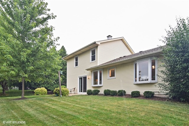 705 Bayberry Dr, Bartlett, IL 60103 photo 11