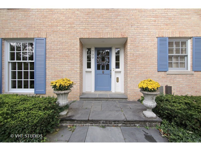 700 Chatham Rd, Glenview, IL 60025 photo 4