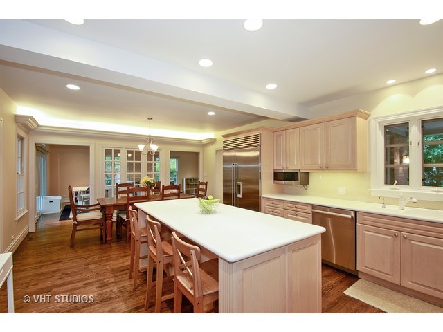 700 Chatham Rd, Glenview, IL 60025 photo 9