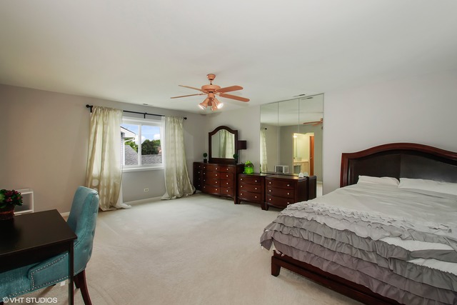 776 Gregor Ln, Wheeling, IL 60090 photo 8