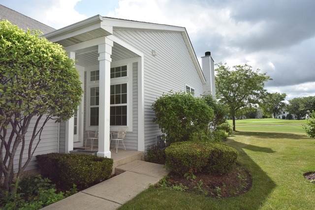 13853 S Tamarack Dr, Plainfield, IL 60544 photo 2