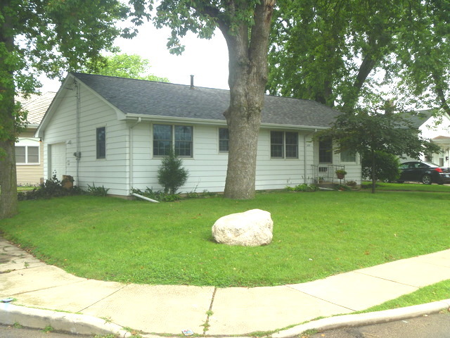 1829 7th St, Peru, IL 61354 photo 2