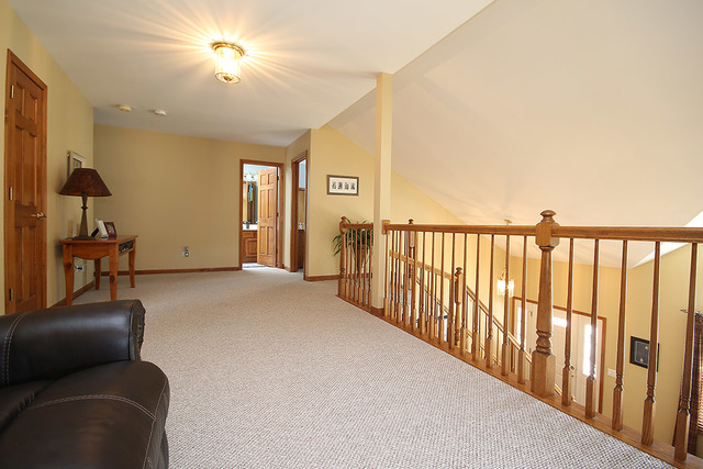 910 Hampton Dr, Carol Stream, IL 60188 photo 16