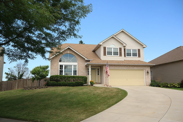 910 Hampton Dr, Carol Stream, IL 60188 photo 1