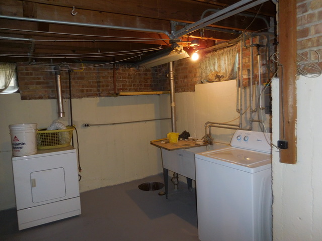909 S 2nd Ave, Des Plaines, IL 60016 photo 22