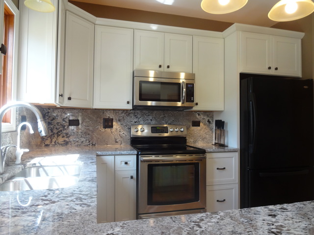 2888 Constance Ln, Marengo, IL 60152 photo 2