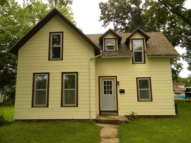 303 E 5th St, Rock Falls, IL 61071 photo 2