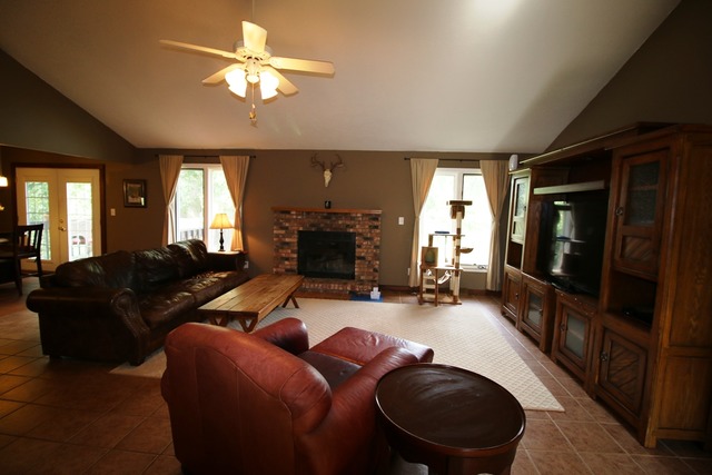 9533 Applegate Dr, Roscoe, IL 61073 photo 5