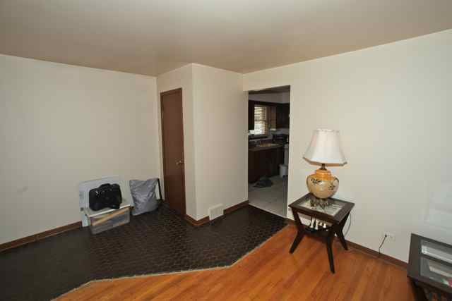 4444 Madison Ave, Brookfield, IL 60513 photo 10