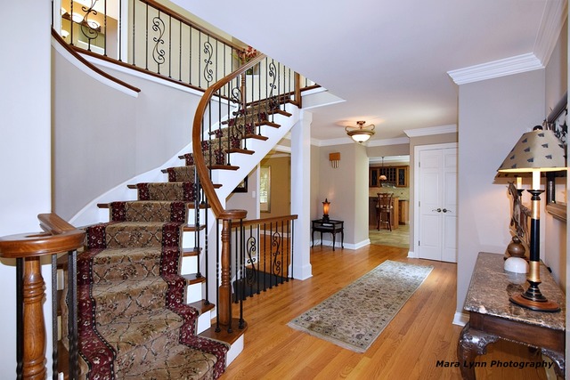 5 N918 Dunham Cir, Wayne, IL 60184 photo 2