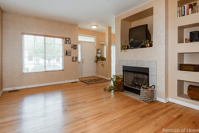 2271 Reflections Dr, Aurora, IL 60502 photo 3
