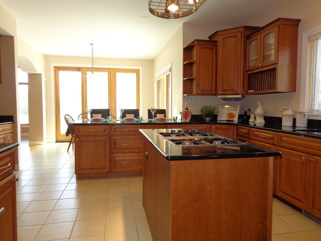 339 12th St, Wheeling, IL 60090 photo 4