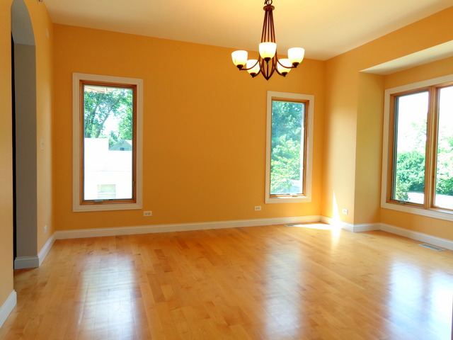 339 12th St, Wheeling, IL 60090 photo 3