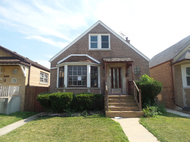 3847 W 66th Pl, Chicago, IL 60629 photo 1